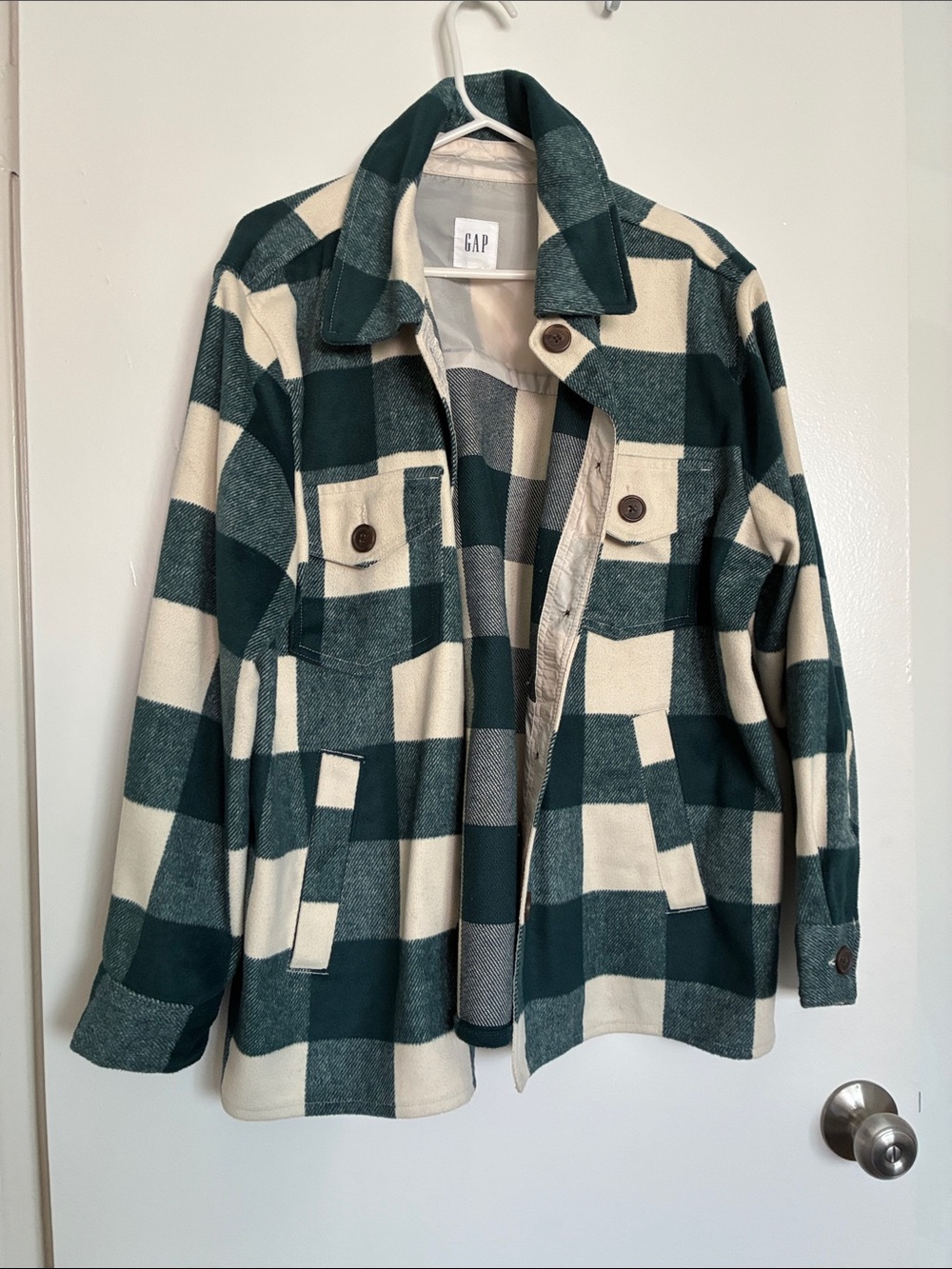 GAP Women’s Green and Cream Check Shacket Jacket